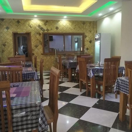 Aves Executive Hotel Arusha Buitenkant foto